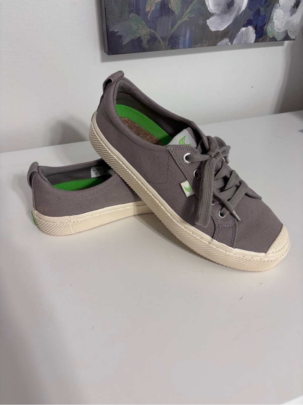 Cariuma mystic gray canvas upper sneakers women’s 9 / men’s 7.5/ euro 40
